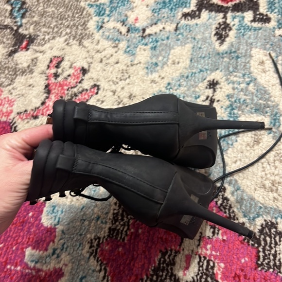 Pointed Toe Stiletto Heeled Booties - Picture 4 of 5
